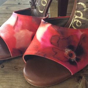 High heeled sandals 🎈donating soon 🎈